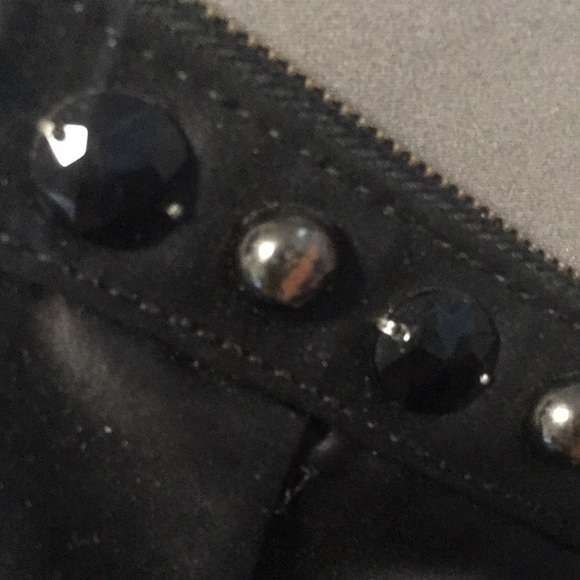 cute studded Wristlet - Picture 4 of 6